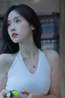 李彩宁